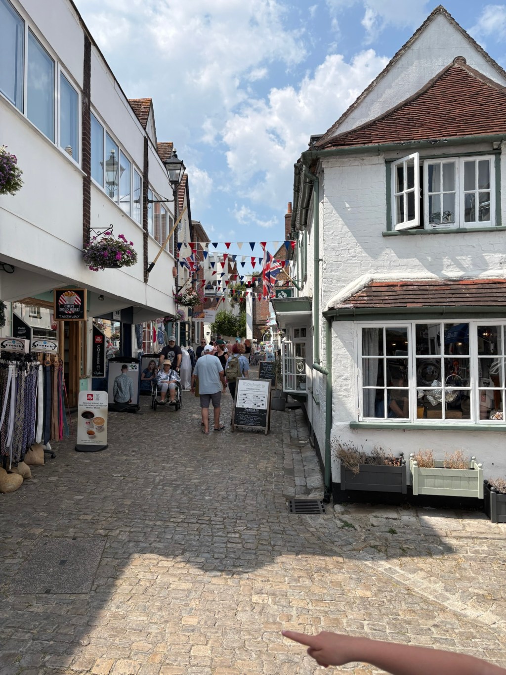Day 2 of our summer – Lymington town and charity shop book&nbsp;hunt